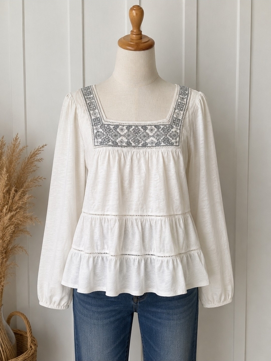 Lucky Brand Tops - Lucky Brand White Peasant Blouse with Gray Embroidery